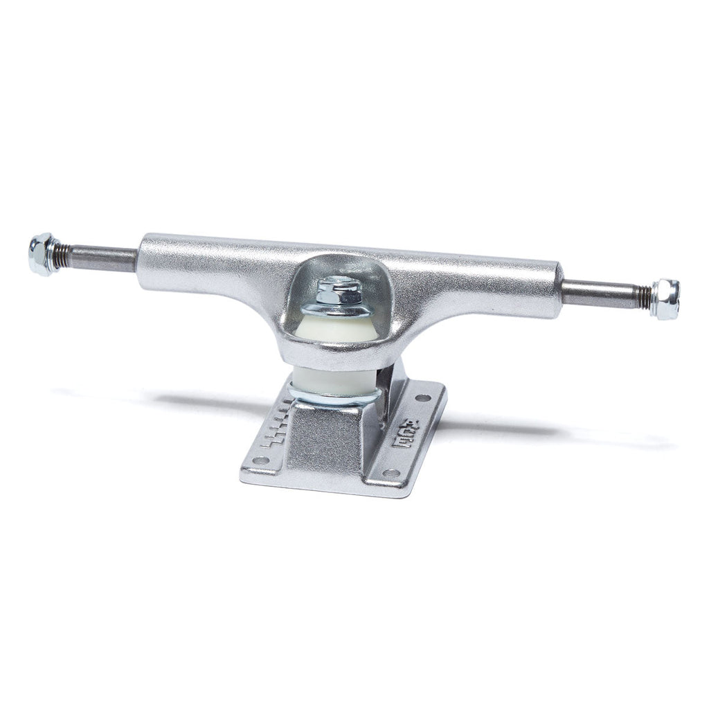 Ace Classic Skateboard Trucks - Polished - 33